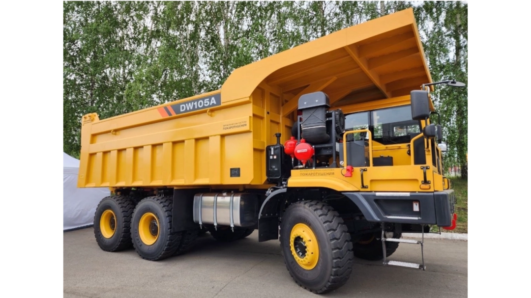 Карьерный самосвал LiuGong DW105A