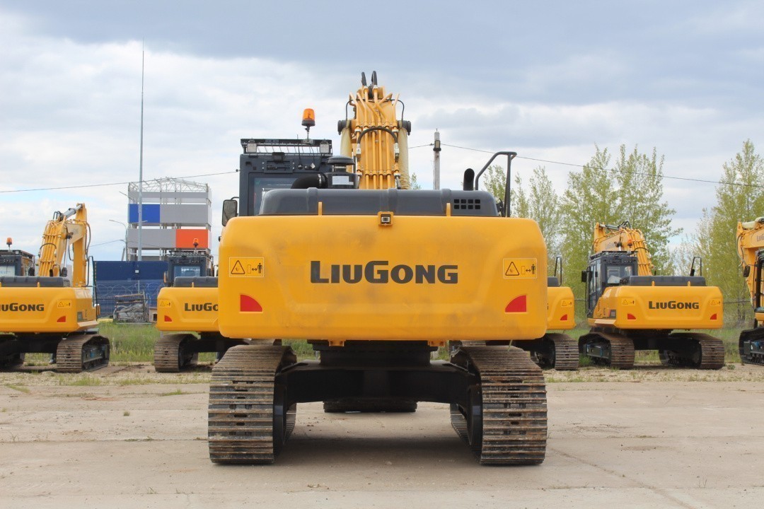 Экскаватор LiuGong CLG933E