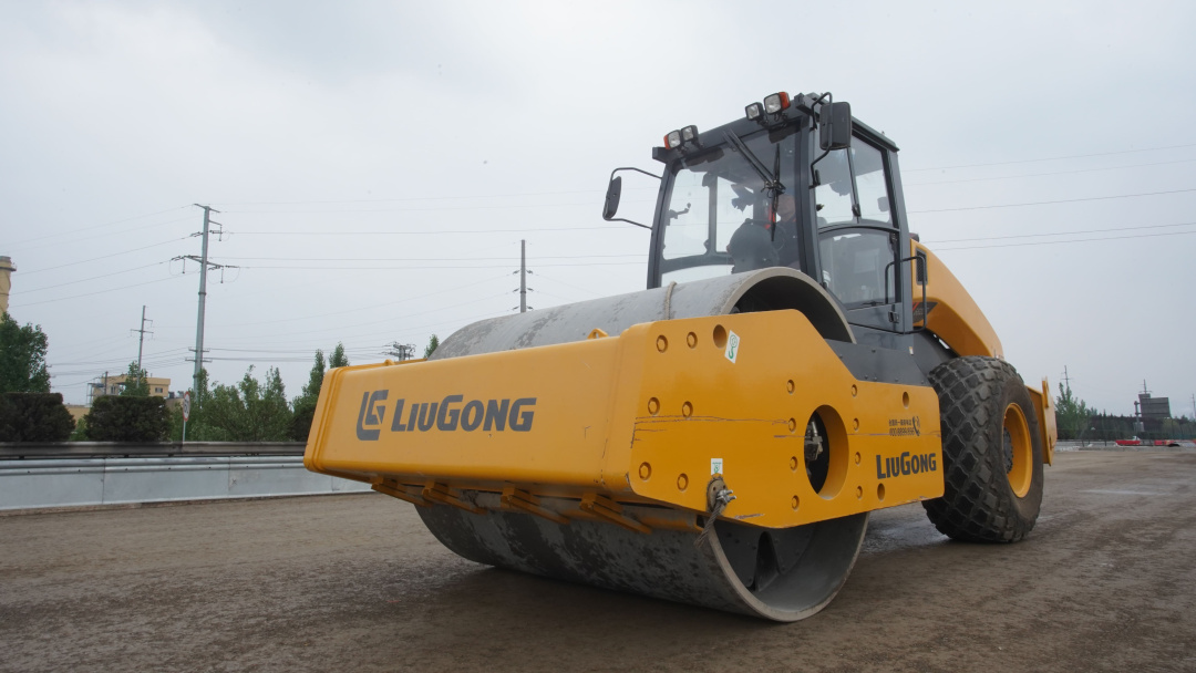 Дорожный каток LiuGong 6626E