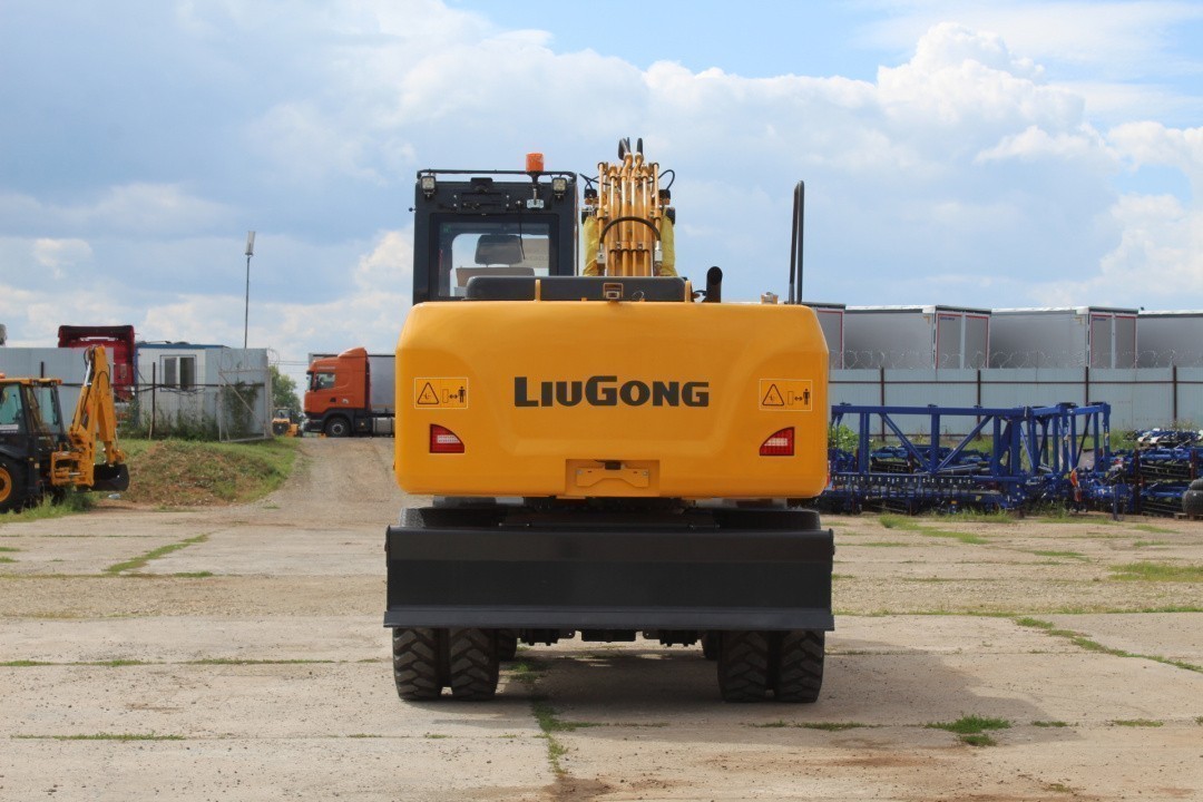 Экскаватор LiuGong W915E