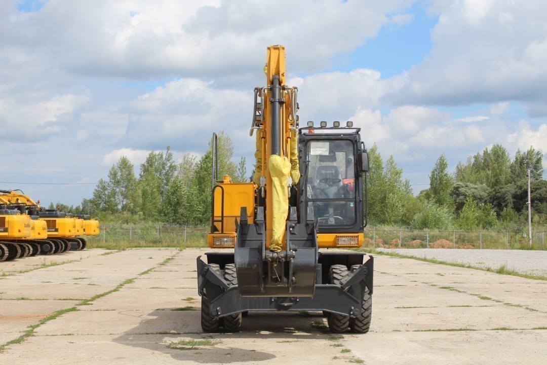 Экскаватор LiuGong W915E